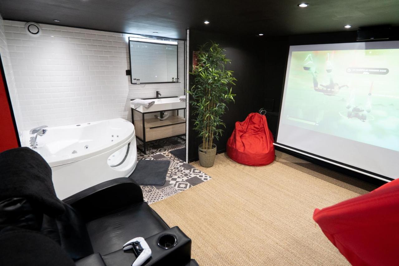 Capsule movie avec Balneo home cinema playstation 5 Valenciennes Extérieur photo