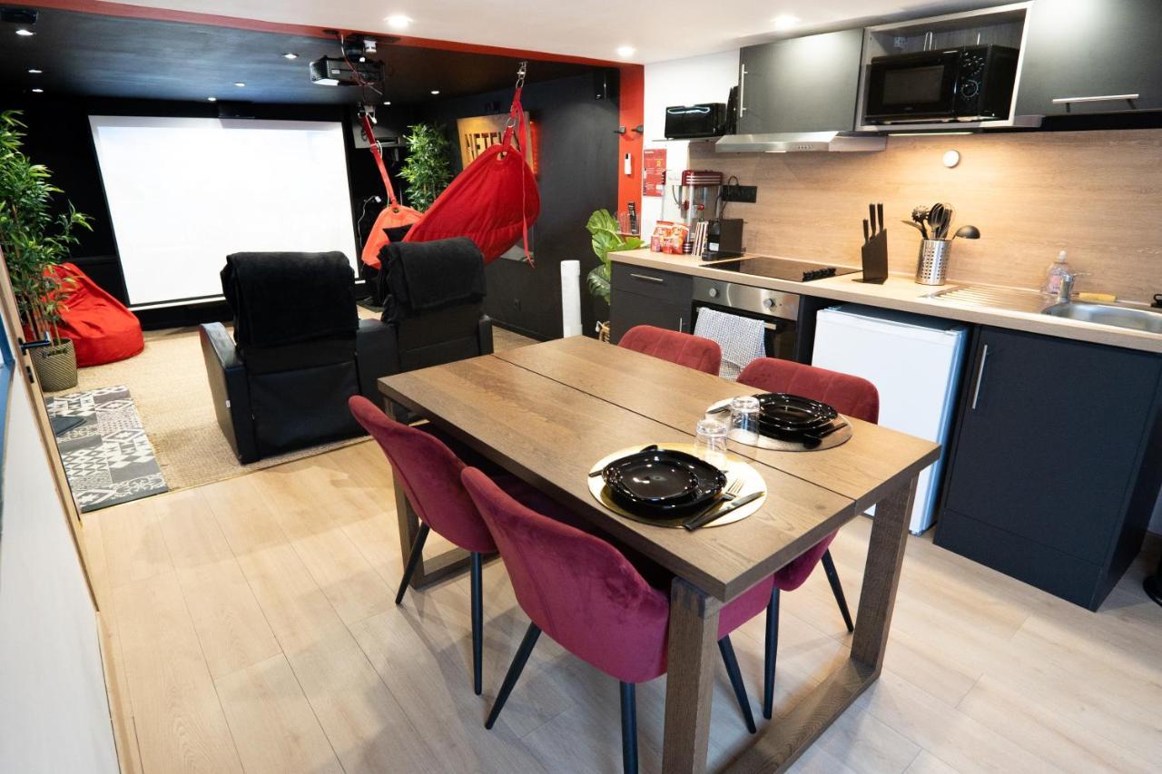 Capsule movie avec Balneo home cinema playstation 5 Valenciennes Extérieur photo