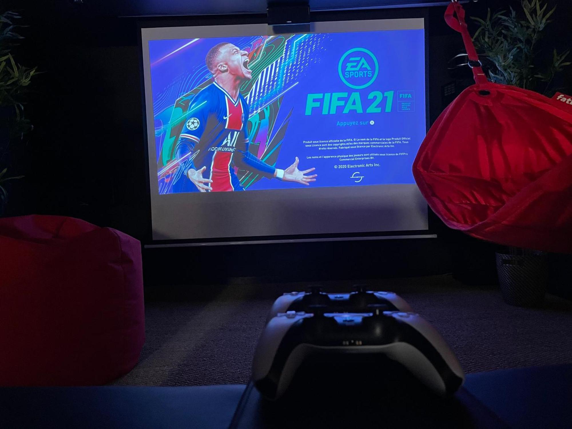 Capsule movie avec Balneo home cinema playstation 5 Valenciennes Extérieur photo